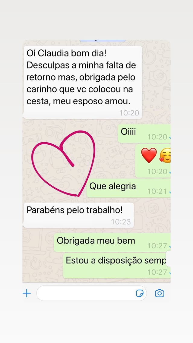Depoimento de cliente elogiando a cesta no Instagram